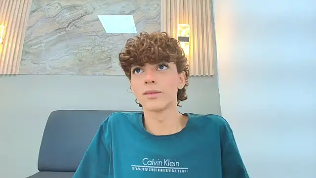 CRISS ALLEN1 online show from 02/11/26, 01:00