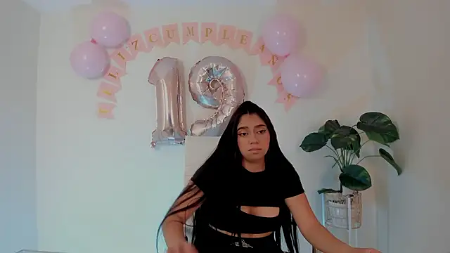 luna cute   online show from 02/21/26, 02:08