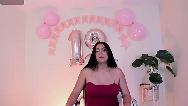 luna cute   online show from 02/20/26, 08:22