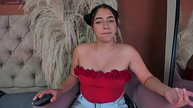 luna cute   online show from 03/05/26, 08:38