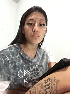 casalnovo8 online show from 12/23/25, 05:40