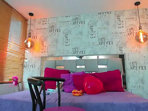 Snapshot of Dark_Dominika chatting on 02/14/26, 01:55 Dark Dominika online show from 02/14/26, 01:55