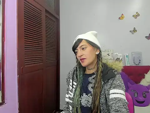 Dark Dominika online show from 12/18/25, 01:26