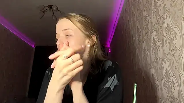 AshlyPalas online show from 11/26/25, 04:23