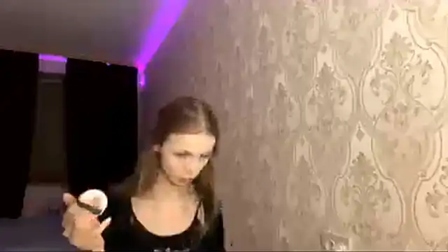 AshlyPalas online show from 12/20/25, 04:21