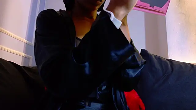 GenesisJordan online show from 12/17/25, 11:59