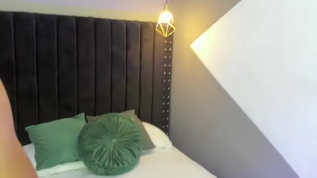 Bryan robayo5 online show from 12/14/25, 11:16