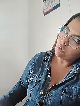 Snapshot of cute_slavehot chatting on 01/09/26, 04:58 cute slavehot online show from 01/09/26, 04:58