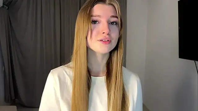 Michell Rosse online show from 11/30/25, 06:52