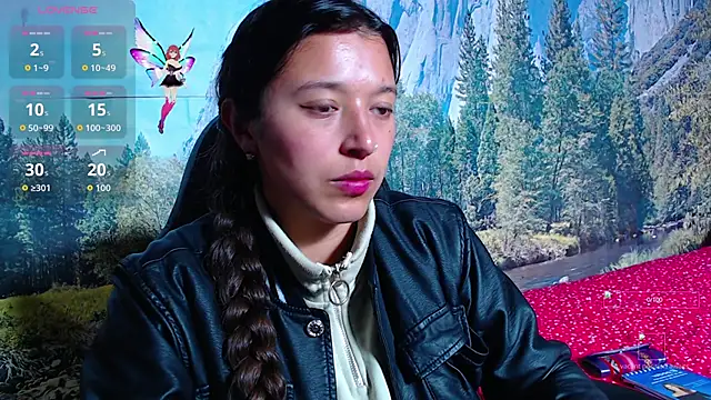 Snapshot of luanablood chatting on 12/01/25, 11:16 luanablood online show from 12/01/25, 11:16