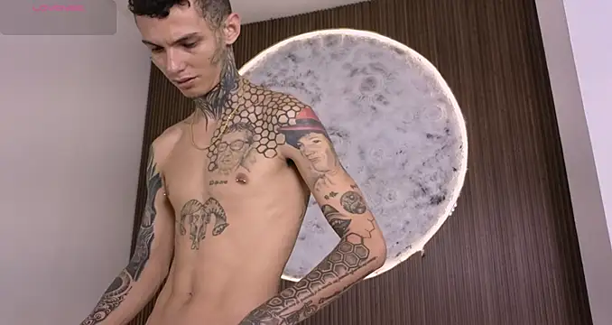 Paulo 527 online show from 04/12/26, 03:54