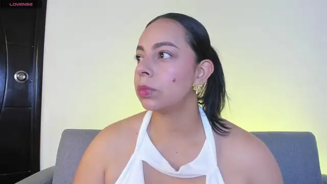 jimena chic1 online show from 04/05/26, 04:13