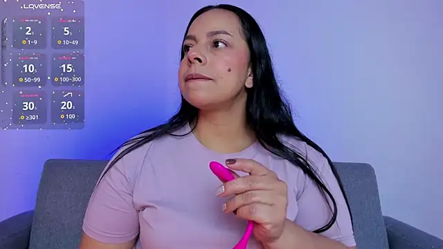 Snapshot of jimena_chic1 chatting on 06/19/26, 04:57 jimena chic1 online show from 06/19/26, 04:57