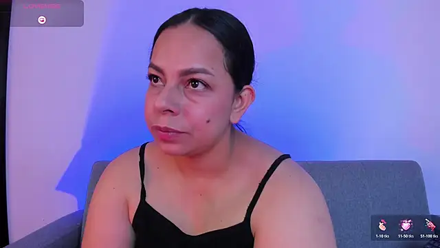 Snapshot of jimena_chic1 chatting on 06/27/26, 04:24 jimena chic1 online show from 06/27/26, 04:24
