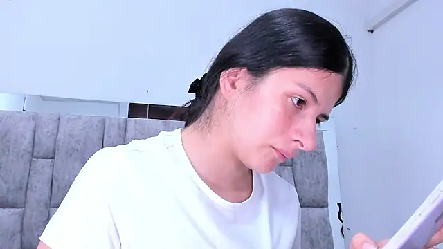 ZafiraNavarro online show from 03/10/26, 07:40