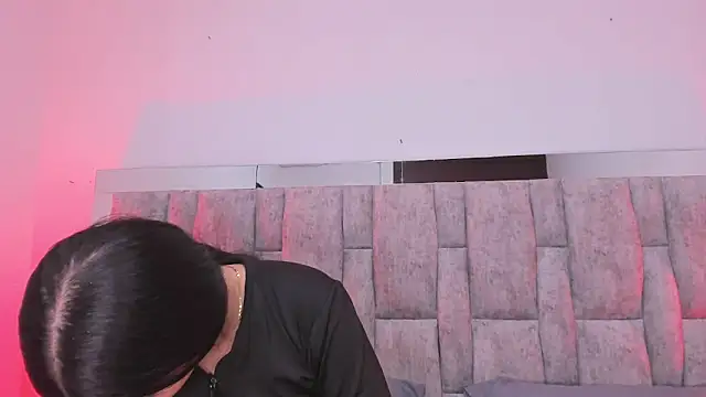 ZafiraNavarro online show from 02/06/26, 09:44