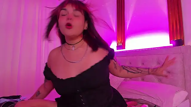 DakottaBluu online show from 11/29/25, 08:42