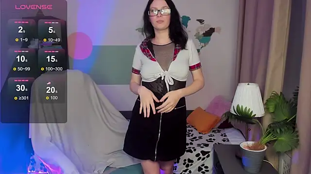 Lisa Nerdy online show from 11/29/25, 05:46