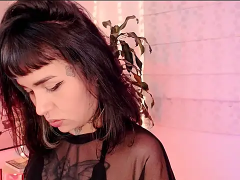 justmartina  online show from 03/04/26, 01:46