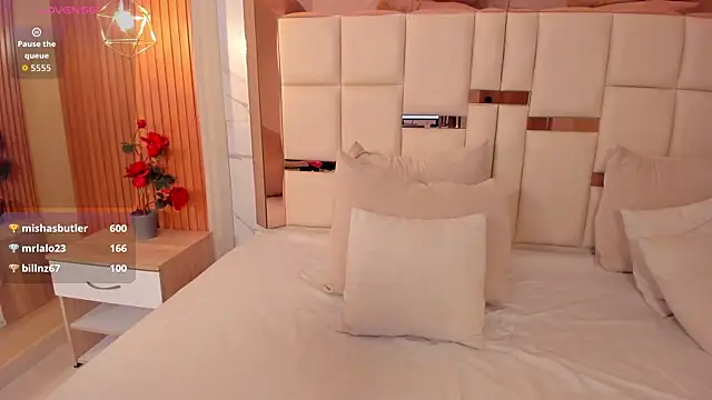 samantha quinnn online show from 03/29/26, 04:19