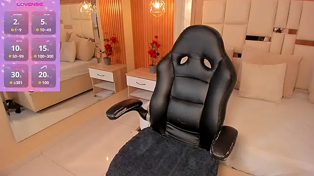 samantha quinnn online show from 04/10/26, 04:19