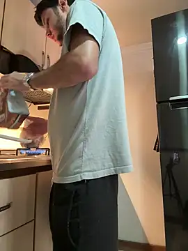 Snapshot of RicoValen chatting on 02/25/26, 11:15 RicoValen online show from 02/25/26, 11:15