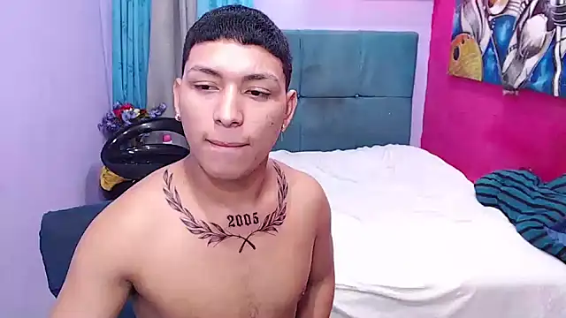 Snapshot of twinks_fuck chatting on 07/23/26, 08:22 twinks fuck online show from 07/23/26, 08:22