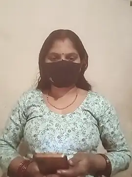 Pooja bhabhi00 online show from 01/12/26, 03:41