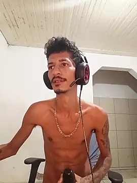 Snapshot of theyllorwillian chatting on 04/04/26, 11:33 theyllorwillian online show from 04/04/26, 11:33