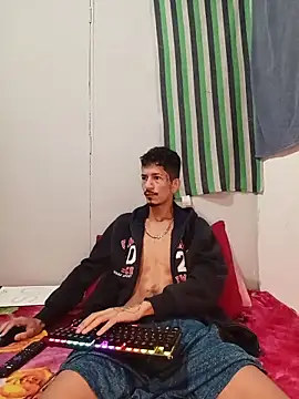 Snapshot of theyllorwillian chatting on 06/05/26, 10:10 theyllorwillian online show from 06/05/26, 10:10