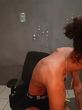 Snapshot of theyllorwillian chatting on 03/05/26, 10:23 theyllorwillian online show from 03/05/26, 10:23