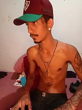 Snapshot of theyllorwillian chatting on 06/15/26, 03:12 theyllorwillian online show from 06/15/26, 03:12