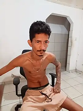 Snapshot of theyllorwillian chatting on 04/07/26, 07:48 theyllorwillian online show from 04/07/26, 07:48