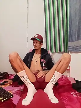 Snapshot of theyllorwillian chatting on 06/09/26, 11:33 theyllorwillian online show from 06/09/26, 11:33