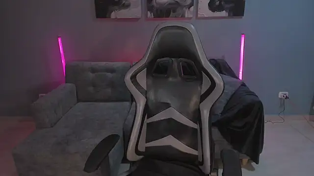 LindseyCoxx online show from 12/01/25, 11:49