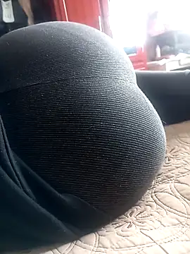 Snapshot of konny90 chatting on 12/14/25, 08:36 konny90 online show from 12/14/25, 08:36