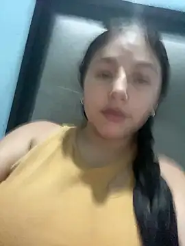 Emily milk 1 online show from 04/16/26, 03:07