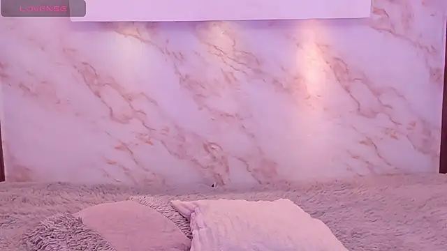 Dakota ferreti  online show from 04/12/26, 08:34