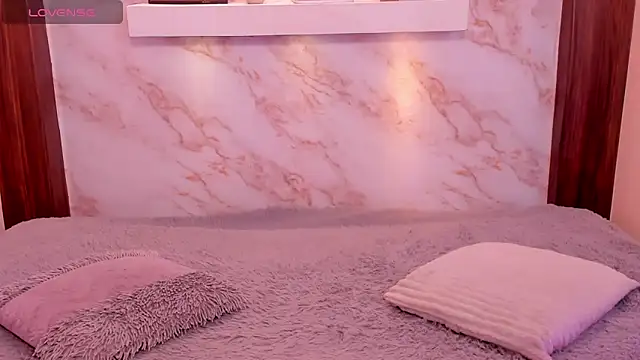 Dakota ferreti  online show from 03/12/26, 08:13