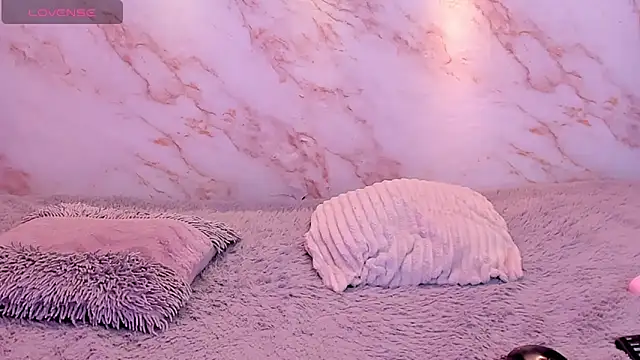 Dakota ferreti  online show from 03/31/26, 08:22