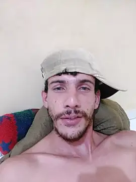 Snapshot of Surf_boy8 chatting on 12/01/25, 11:05 Surf boy8 online show from 12/01/25, 11:05