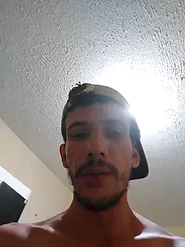 Snapshot of Surf_boy8 chatting on 11/28/25, 12:33 Surf boy8 online show from 11/28/25, 12:33