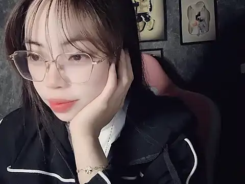 Aria5999 online show from 11/30/25, 08:42