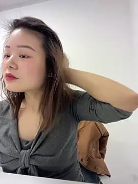 Snapshot of DMG-41 chatting on 04/13/26, 07:34 DMG-41 online show from 04/13/26, 07:34