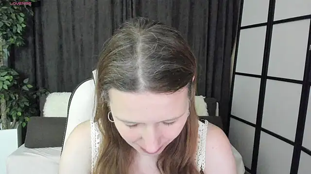 KathrineMeyer online show from 12/19/25, 02:26