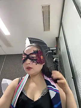 Snapshot of TL-46 chatting on 12/04/25, 08:02 TL-46 online show from 12/04/25, 08:02