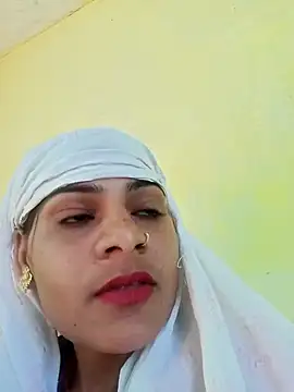 Snapshot of Janki_cute chatting on 12/20/25, 08:28 Janki cute online show from 12/20/25, 08:28