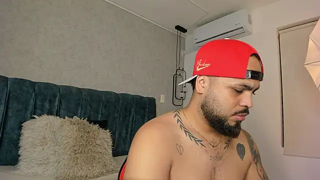 Snapshot of Harrishairy chatting on 02/27/26, 06:13 Harrishairy online show from 02/27/26, 06:13