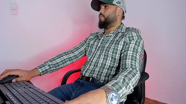 Snapshot of Harrishairy chatting on 02/01/26, 03:38 Harrishairy online show from 02/01/26, 03:38