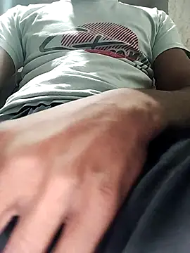 Snapshot of male_hub chatting on 11/30/25, 04:30 male hub online show from 11/30/25, 04:30